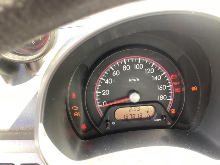 Suzuki Alto 1.0 12V Vehículo de desguace (2012, Gris)