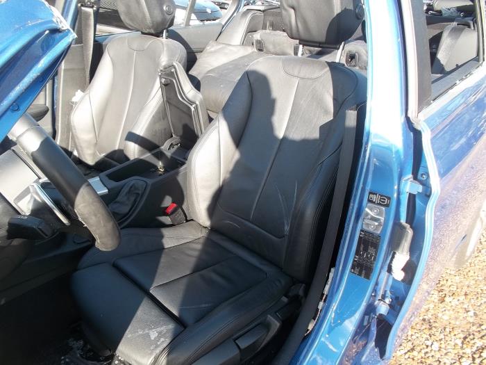 BMW 3 serie 320i 2.0 16V Salvage vehicle (2015, Blue)
