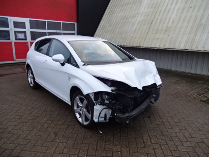 Seat Leon 1p1 1 2 Tsi Salvage Year Of Construction 11 Colour White Proxyparts Com