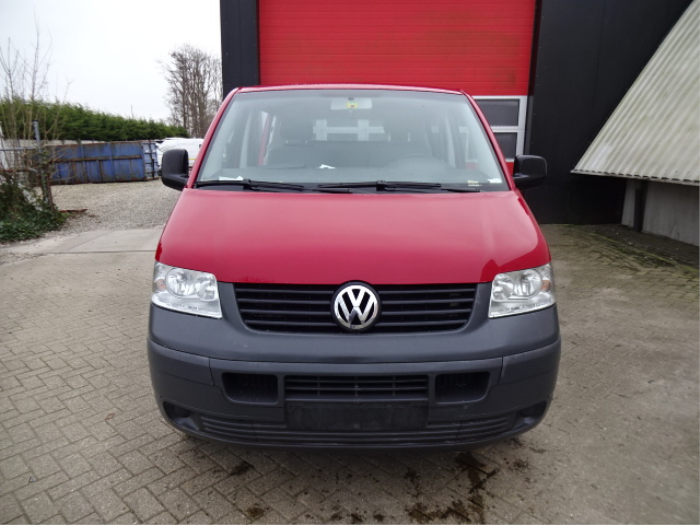 Volkswagen Transporter Caravelle T5 1 9 Tdi Schrott Baujahr 04 Farbe Rot Proxyparts De