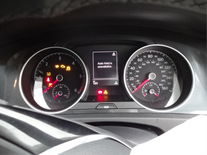 Volkswagen Golf VII 1.6 TDI 16V Épave (2017, Gris)
