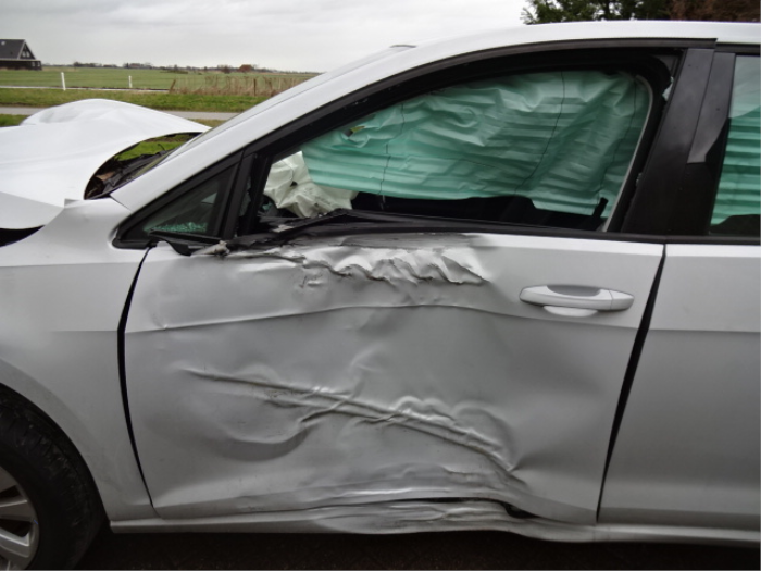 Volkswagen Golf VII 1.6 TDI 16V Épave (2017, Gris)