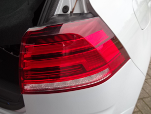 Volkswagen Golf VII 1.6 TDI 16V Épave (2017, Gris)