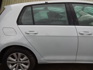 Volkswagen Golf VII 1.6 TDI 16V Épave (2017, Gris)