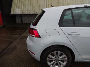 Volkswagen Golf VII 1.6 TDI 16V Épave (2017, Gris)