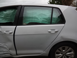 Volkswagen Golf VII 1.6 TDI 16V Épave (2017, Gris)