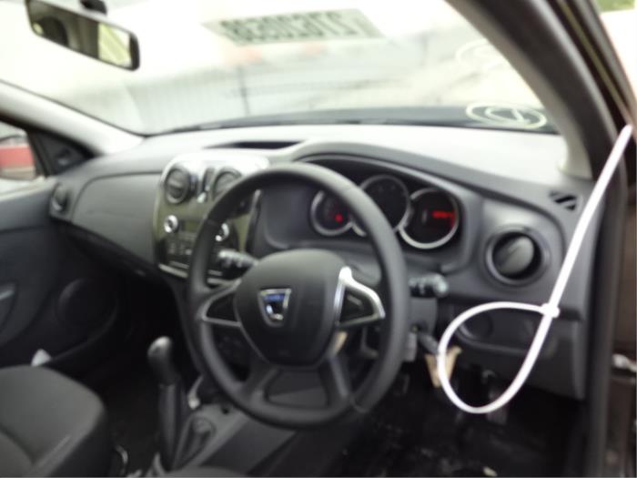 Dacia Sandero II 1.0 Sce 12V Épave (2018, Noir)