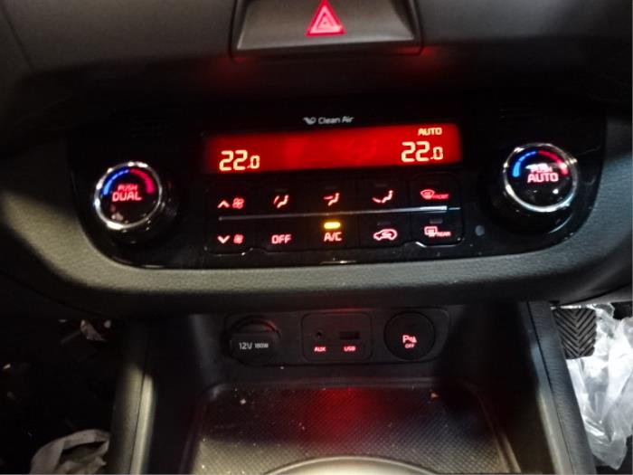 Kia Sportage 1.6 GDI 16V 4x2 Schrottauto (2015, Blau)