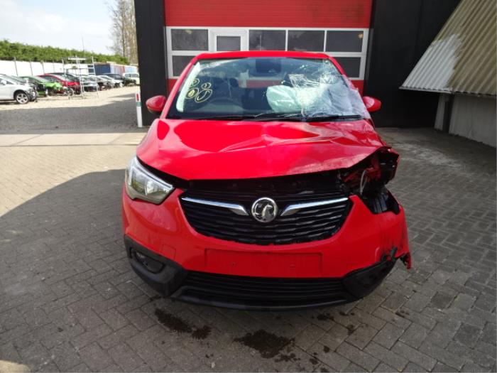 Opel Crossland/Crossland X 1.2 12V Salvage vehicle (2018, Red)