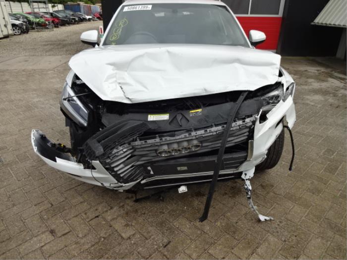 Audi Q2 Salvage vehicle (2019, White)