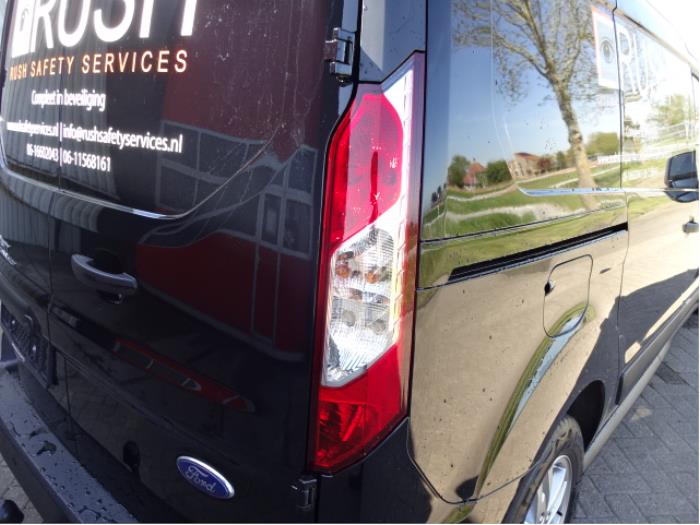 Ford Transit Connect 1.5 EcoBlue Skrotfordon (2019, ZWART)