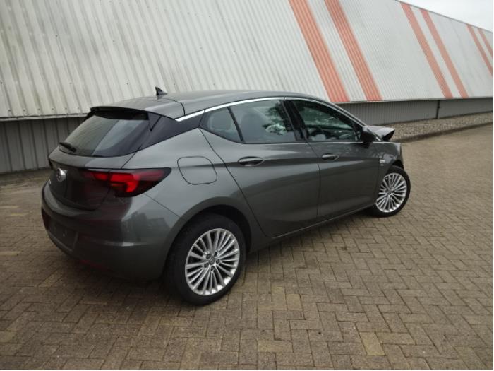 Opel Astra K 1.4 Turbo 16V Skrotfordon (2019, GRIJS)