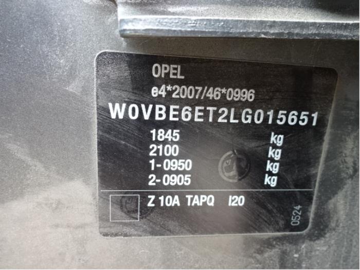 Opel Astra K 1.4 Turbo 16V Skrotfordon (2019, GRIJS)