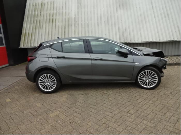 Opel Astra K 1.4 Turbo 16V Skrotfordon (2019, GRIJS)