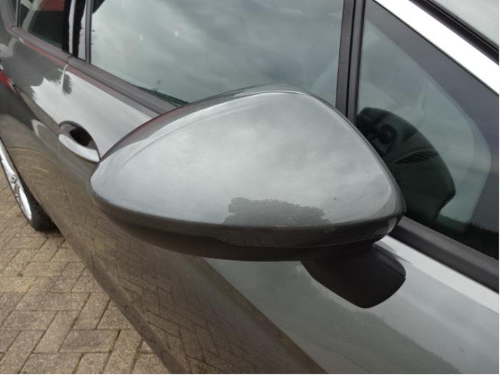 Opel Astra K 1.4 Turbo 16V Skrotfordon (2019, GRIJS)