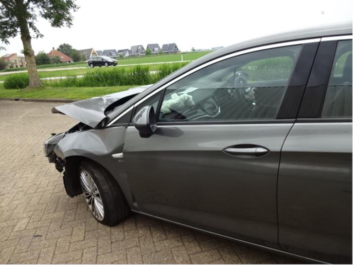 Opel Astra K 1.4 Turbo 16V Skrotfordon (2019, GRIJS)