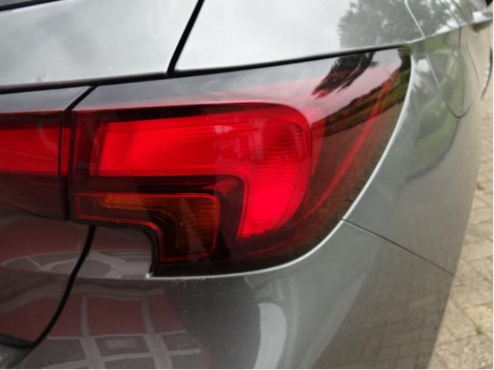 Opel Astra K 1.4 Turbo 16V Skrotfordon (2019, GRIJS)
