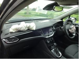 Opel Astra K 1.4 Turbo 16V Épave (2019, Gris)