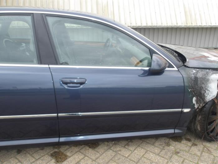 Audi A8 4.2 V8 40V Quattro Épave (2003, Bleu)