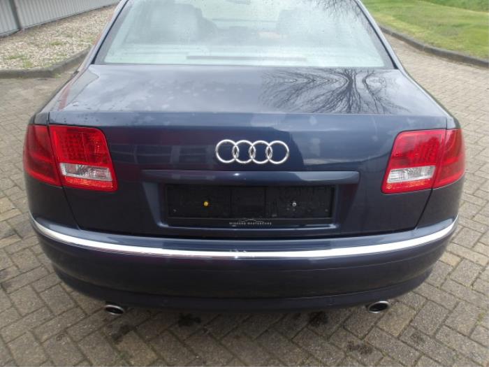Audi A8 4.2 V8 40V Quattro Épave (2003, Bleu)