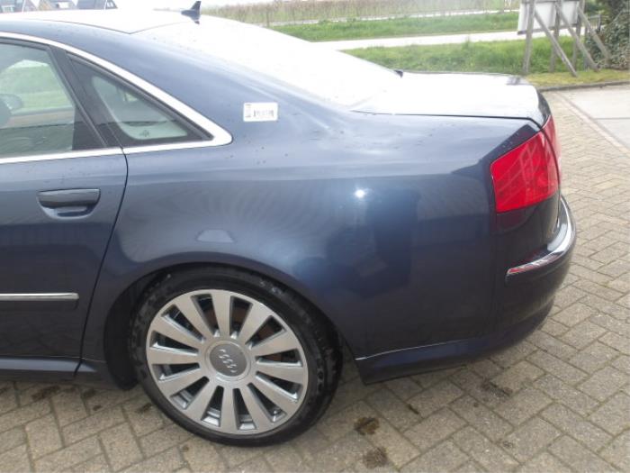 Audi A8 4.2 V8 40V Quattro Épave (2003, Bleu)