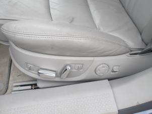 Audi A8 4.2 V8 40V Quattro Épave (2003, Bleu)