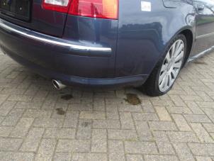 Audi A8 4.2 V8 40V Quattro Épave (2003, Bleu)