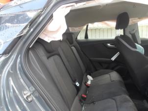 Audi Q2 1.0 TFSI 12V Samochód złomowany (2018, Szary)
