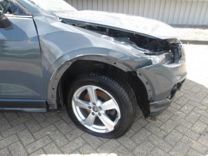 Audi Q2 1.0 TFSI 12V Samochód złomowany (2018, Szary)