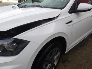 Volkswagen Polo VI 1.0 TSI 12V Épave (2021, Blanc)