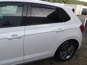 Volkswagen Polo VI 1.0 TSI 12V Épave (2021, Blanc)