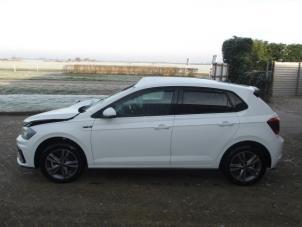Volkswagen Polo VI 1.0 TSI 12V Épave (2021, Blanc)