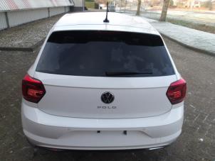 Volkswagen Polo VI 1.0 TSI 12V Épave (2021, Blanc)