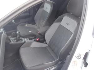 Volkswagen Polo VI 1.0 TSI 12V Épave (2021, Blanc)