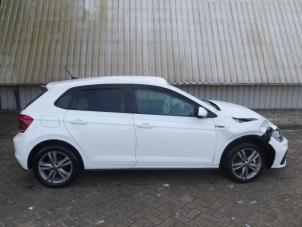 Volkswagen Polo VI 1.0 TSI 12V Épave (2021, Blanc)