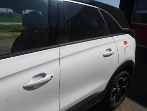 Opel Crossland X/Crossland 1.2 Turbo 12V Épave (2021, Blanc, Noir)