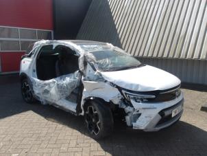 Opel Crossland X/Crossland 1.2 Turbo 12V Épave (2021, Blanc, Noir)