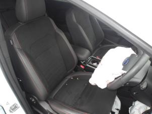 Ford Kuga II 1.5 EcoBoost 16V 4x4 Épave (2019, Blanc, Rose)