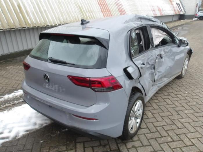 Volkswagen Golf VIII 1.5 TSI BlueMotion 16V Samochód złomowany (2020, Srebrnoszary)