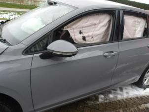 Volkswagen Golf VIII 1.5 TSI BlueMotion 16V Samochód złomowany (2020, Srebrnoszary)