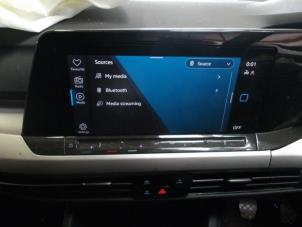 Volkswagen Golf VIII 1.5 TSI BlueMotion 16V Samochód złomowany (2020, Srebrnoszary)