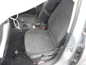 Volkswagen Golf VIII 1.5 TSI BlueMotion 16V Samochód złomowany (2020, Srebrnoszary)
