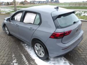 Volkswagen Golf VIII 1.5 TSI BlueMotion 16V Samochód złomowany (2020, Srebrnoszary)