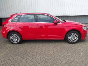 Audi A3 Sportback 1.8 TFSI 16V Épave (2013, Rouge)