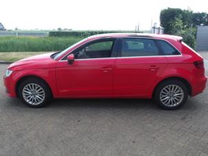 Audi A3 Sportback 1.8 TFSI 16V Épave (2013, Rouge)