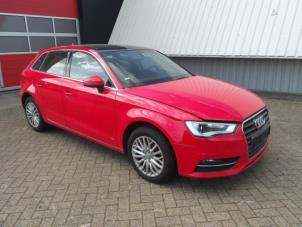 Audi A3 Sportback 1.8 TFSI 16V Épave (2013, Rouge)