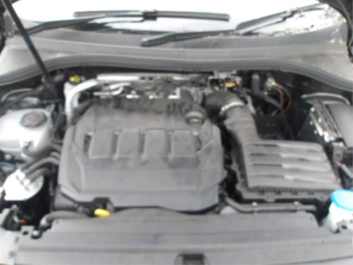 Volkswagen Tiguan 2.0 TDI 16V BlueMotion Techn.SCR 4Motion Salvage vehicle (2021, Metallic, Blue)