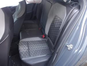 Volkswagen Golf VIII 1.5 eTSI 16V Vehículo de desguace (2021, Metálico, Gris plateado)