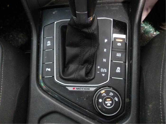 Volkswagen Tiguan 2.0 TDI 16V BlueMotion Technology SCR Épave (2016, Blanc)