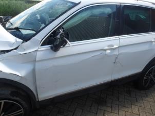 Volkswagen Tiguan 2.0 TDI 16V BlueMotion Technology SCR Épave (2016, Blanc)